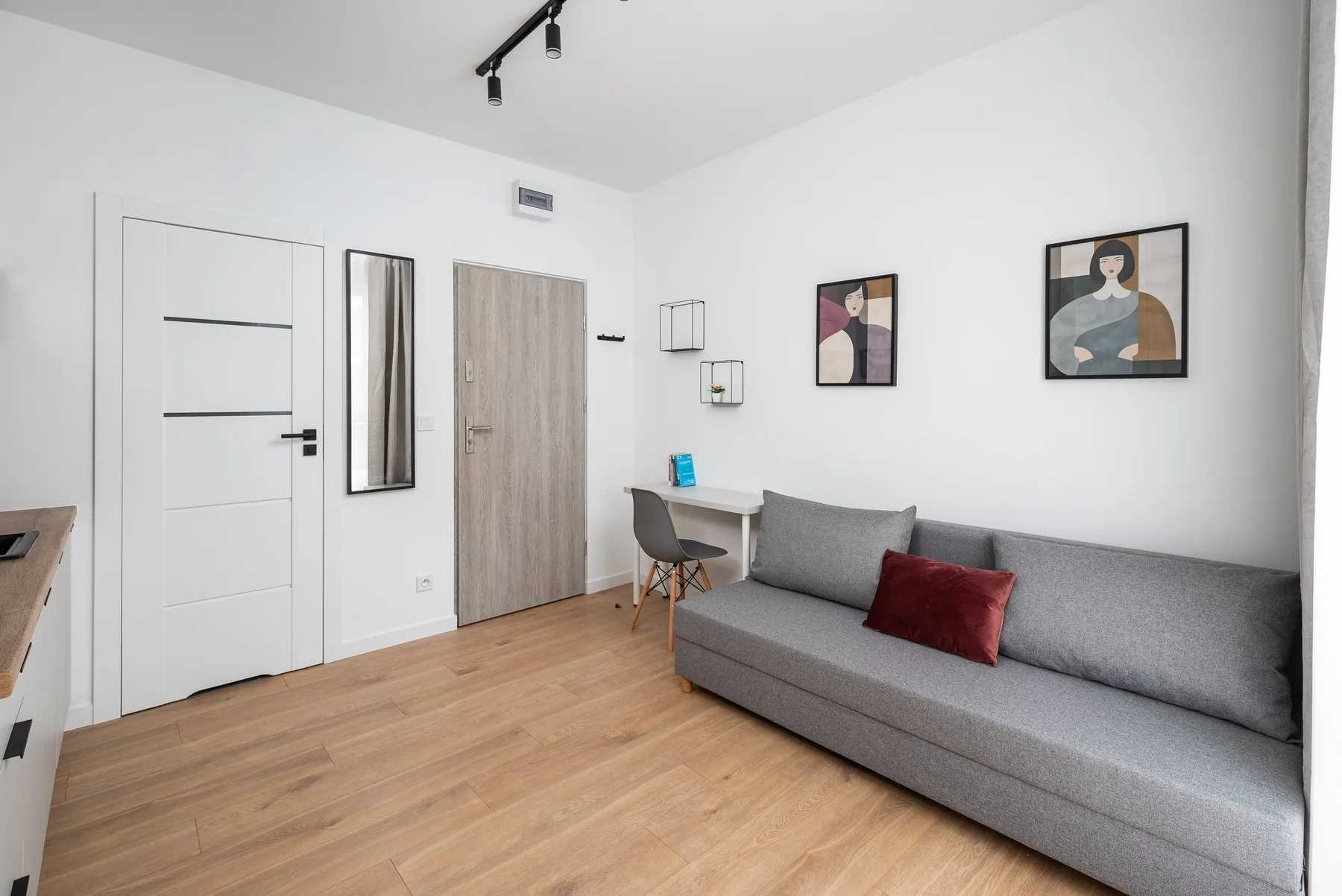 Studio with a bright kitchen near Kozminski University – Photo 2