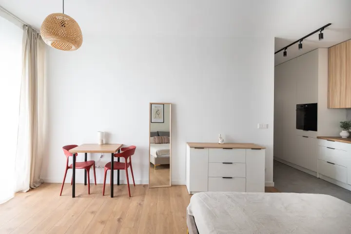 Studio with a double bed and air conditioning near Kozminski – Photo 4